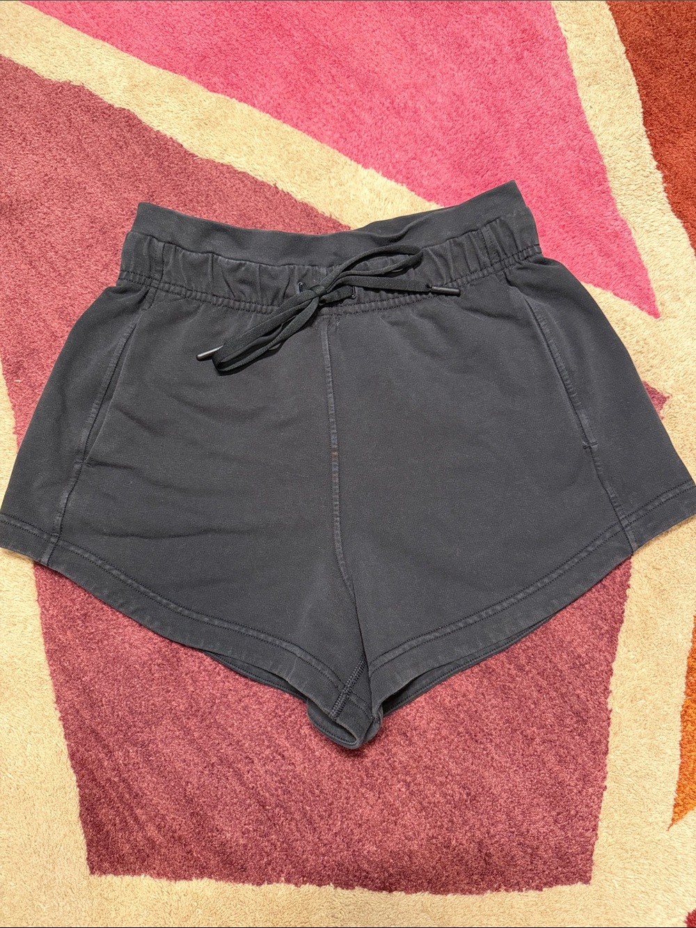Lululemon Inner Glow Shorts Size 4